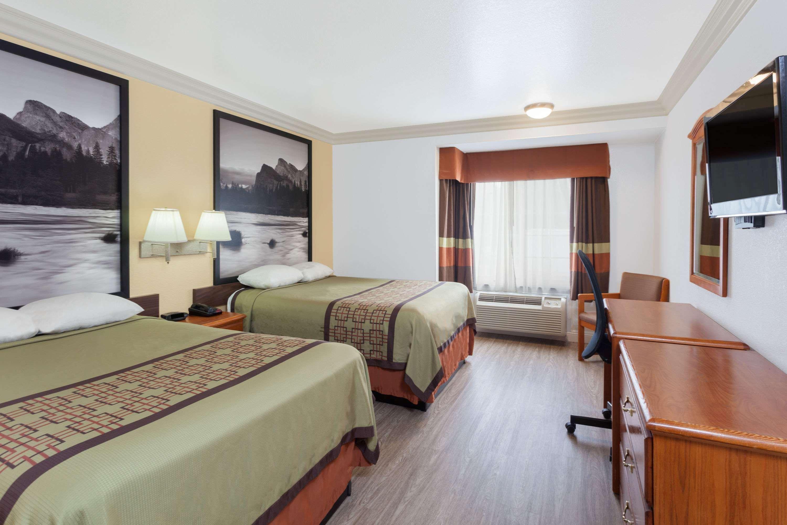 Motel Super 8 By Wyndham Santa Clarita/Valencia Exteriér fotografie