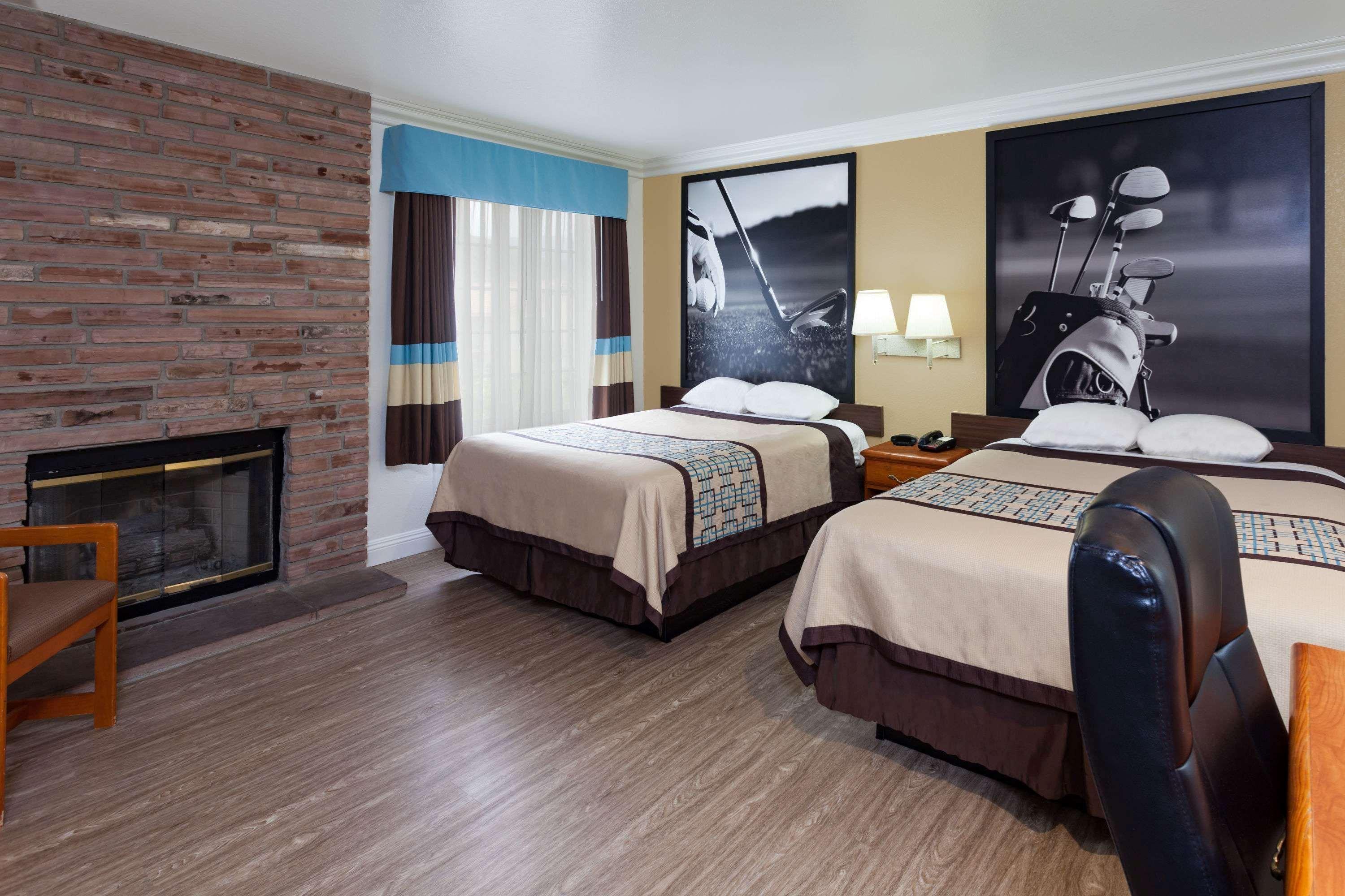 Motel Super 8 By Wyndham Santa Clarita/Valencia Exteriér fotografie