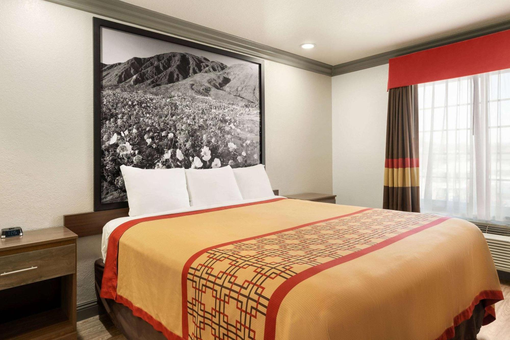 Motel Super 8 By Wyndham Santa Clarita/Valencia Exteriér fotografie